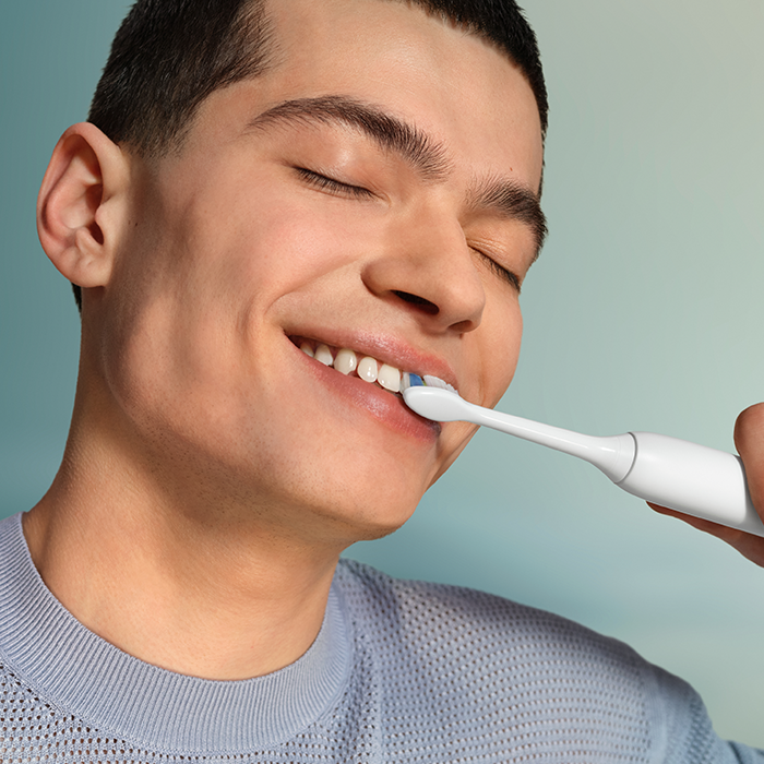 Philips Sonicare 4100 Electric Toothbrush - White, feature detail