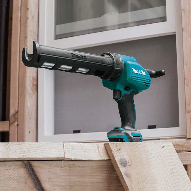 Makita CG100DZA 12V MAX CXT caulking gun – compatible battery not included