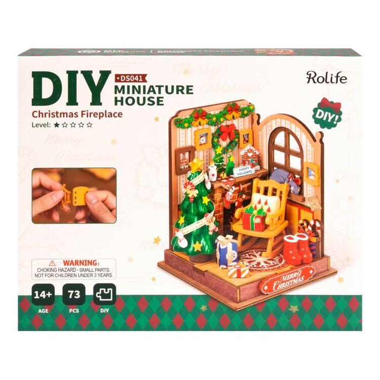 Robotime Rolife Christmas Fireplace Kit detail