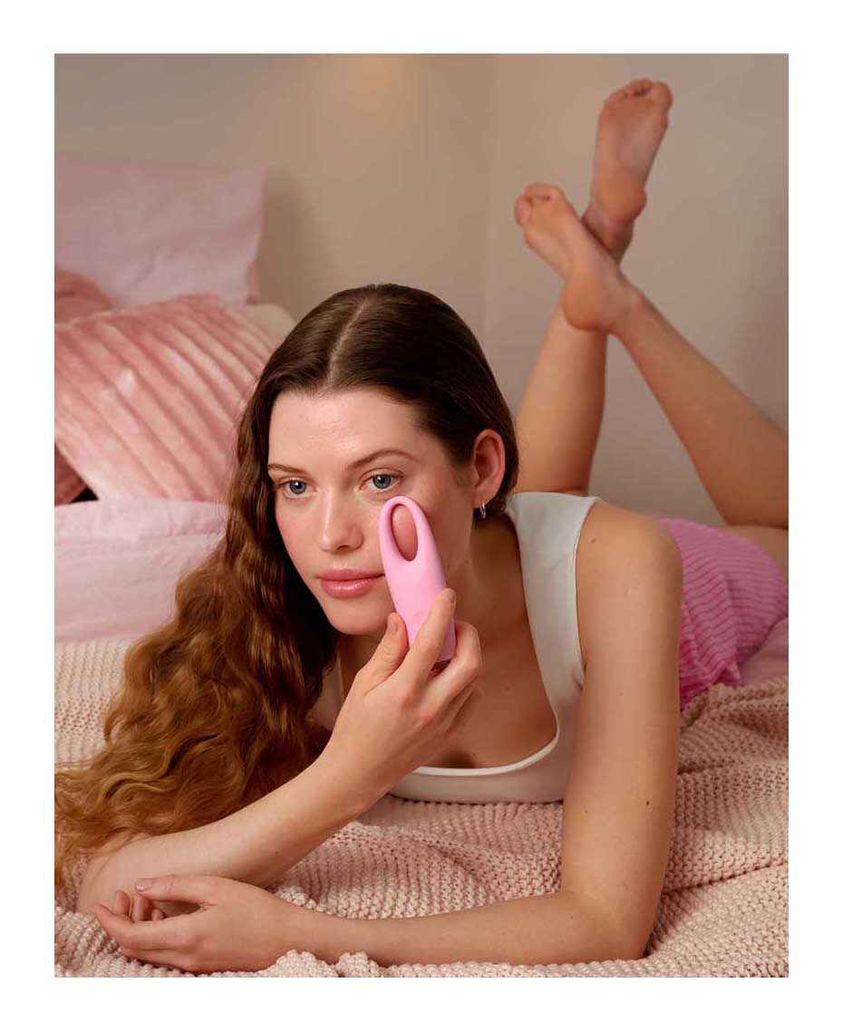 IRIS™ Eye Massager - Petal Pink IRIS Av8Store