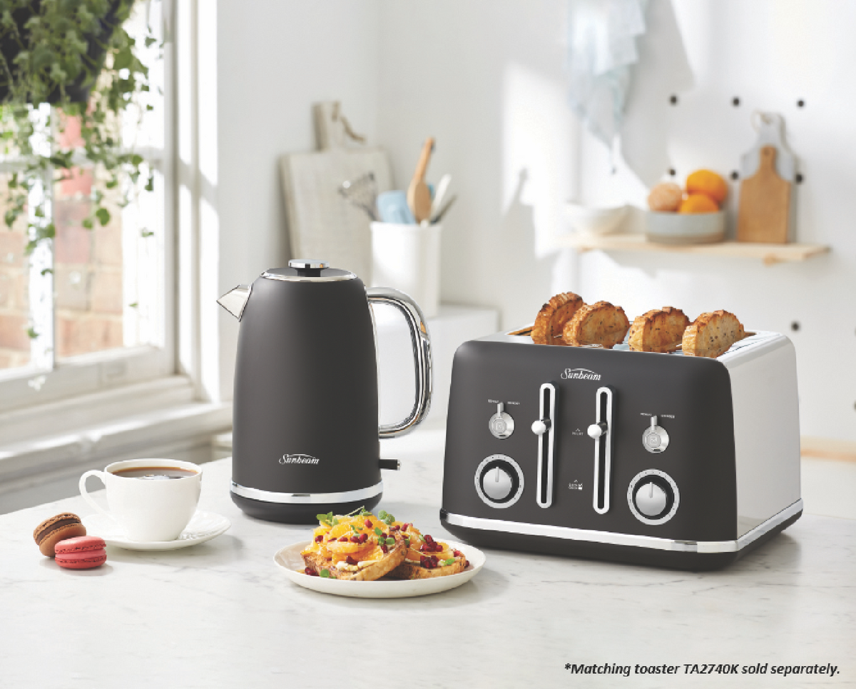 Sunbeam Alinea Collection kettle in a kitchen setting
