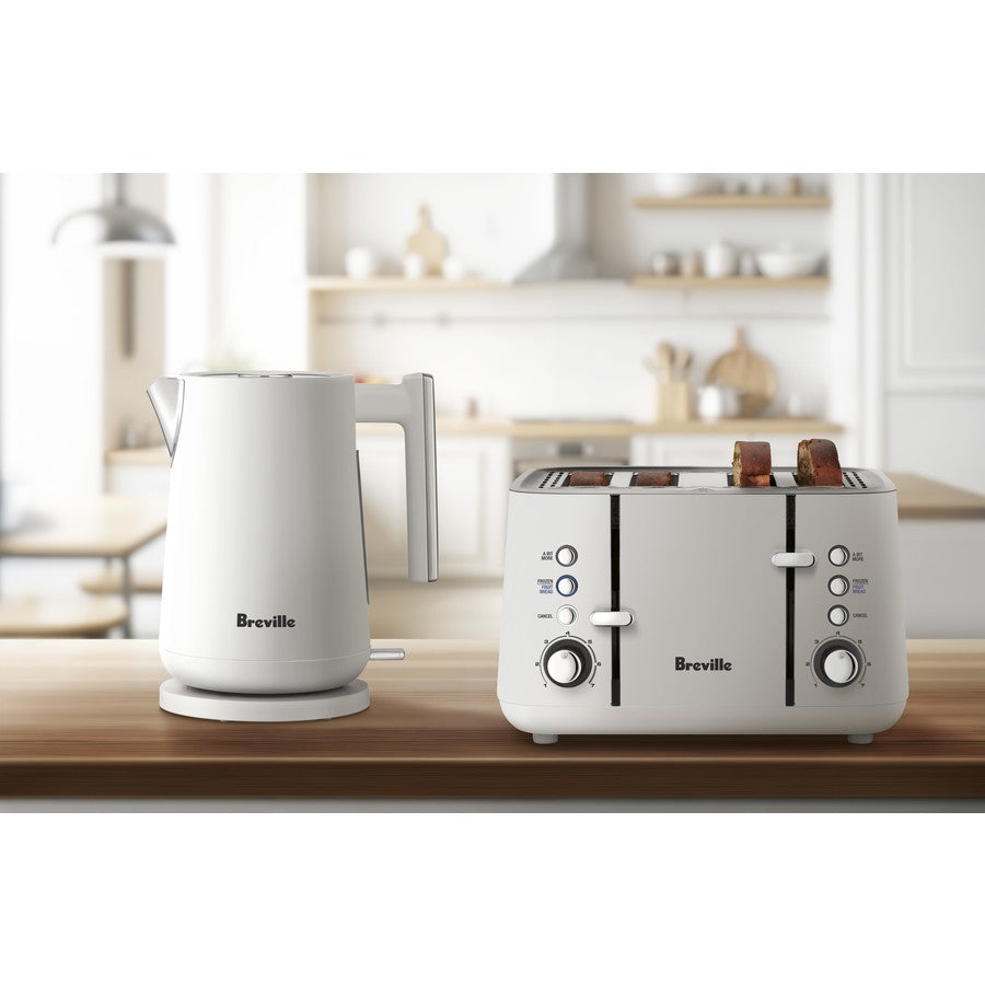 Breville Easy Toast 4-Slice Toaster – Wide Slots, A Bit More™ Setting & High-Lift Lever