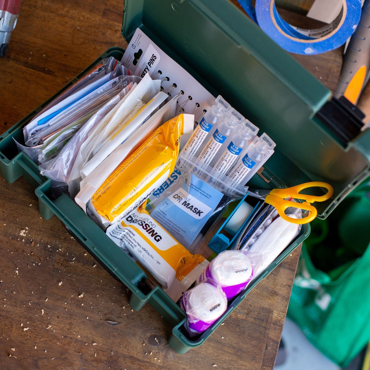 Fastaid FANCD20 first aid kit with colour-coded emergency guide