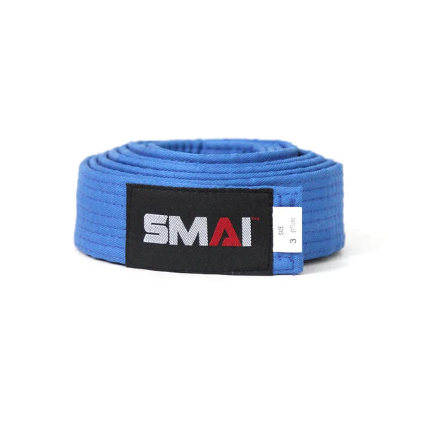 Blue belt with SMAI label on a white background