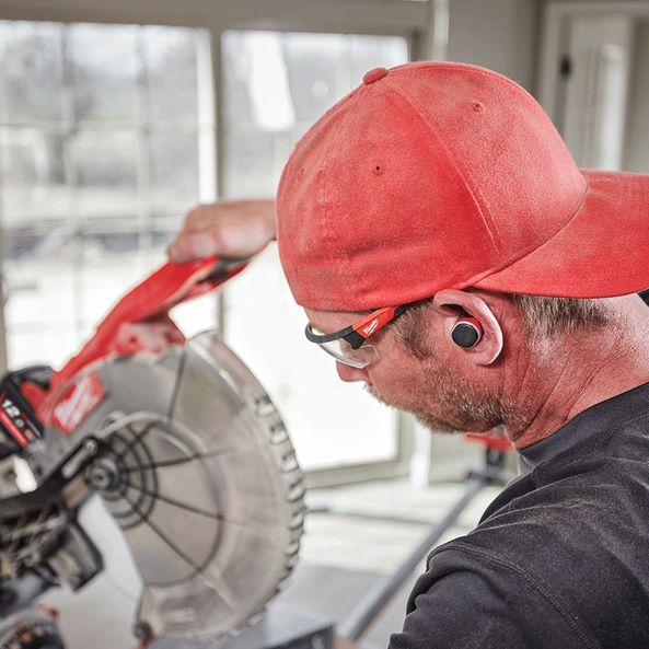 Milwaukee REDLITHIUM USB headphones kit lifestyle