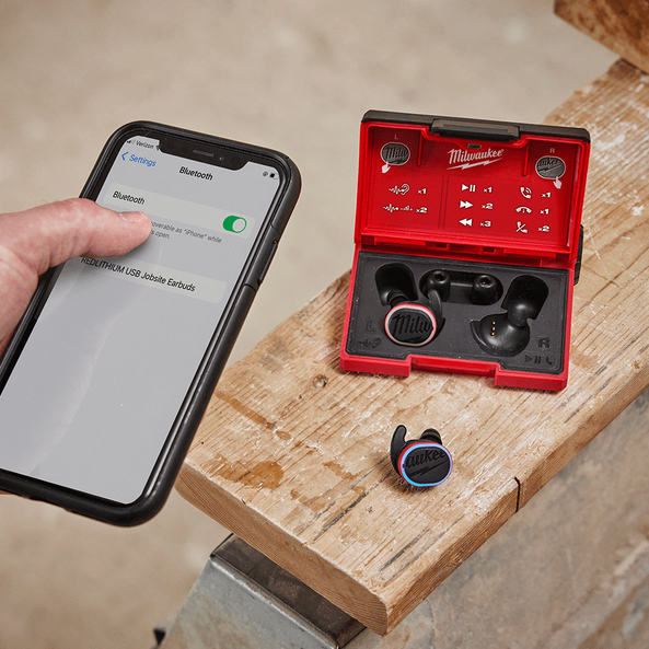 Milwaukee L4RLEPB301 headphones charging case in use