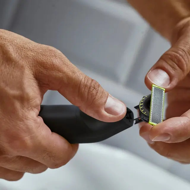Philips OneBlade 360 PRO Face & Body Groomer – Trim, Edge & Shave | Wet/Dry | 14-Length Comb