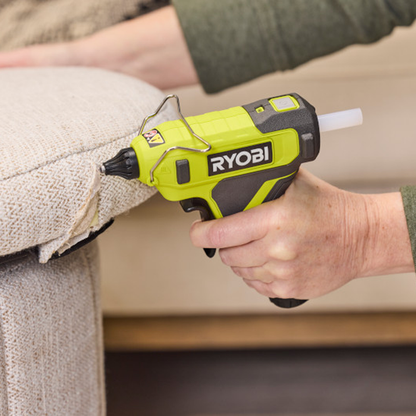 RYOBI USB Lithium Glue Gun Kit – 2Ah Battery | Cordless 11mm Hot Glue Gun