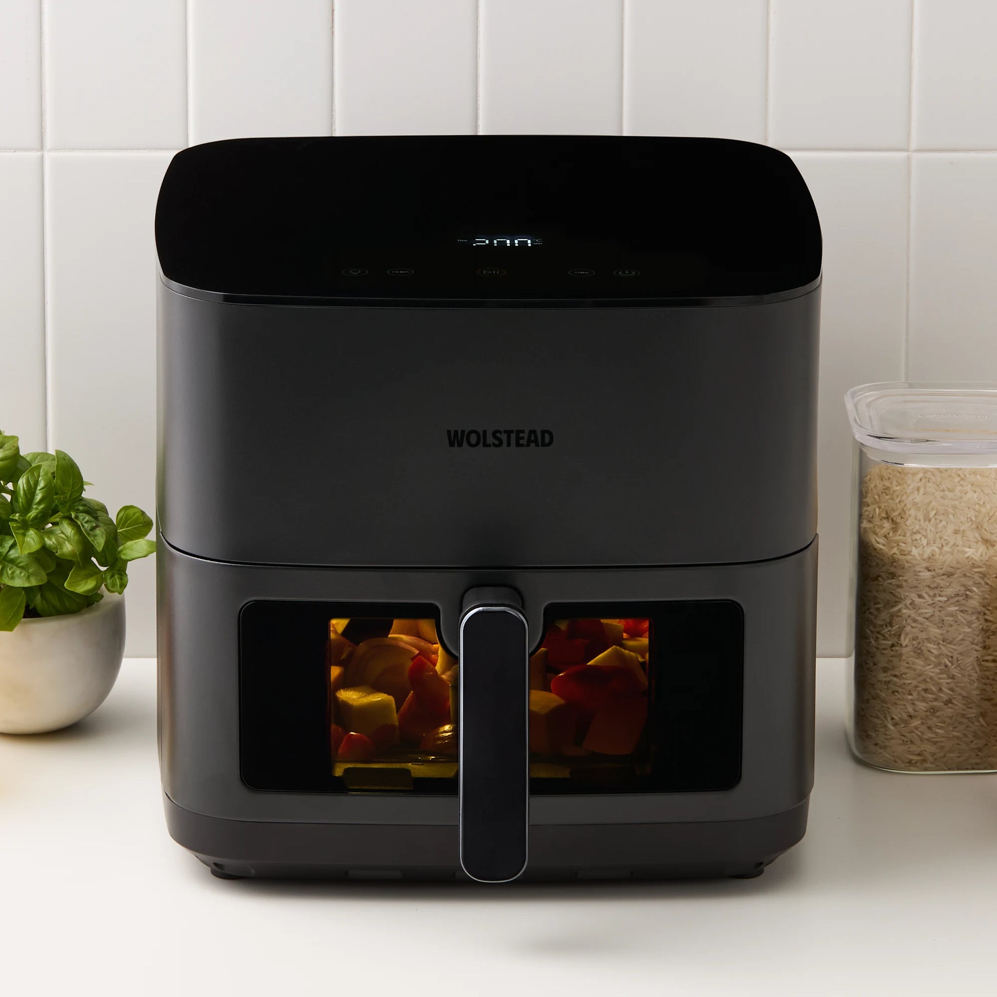 Wolstead Swift Air Fryer 8L demo video