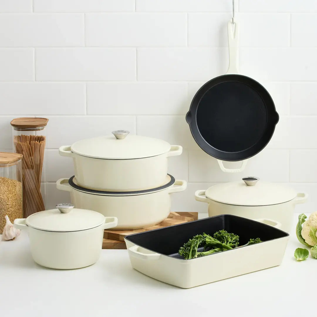 Wolstead Endure+ Enamel Cast Iron Frypan 25cm | Ivory | All Stovetops