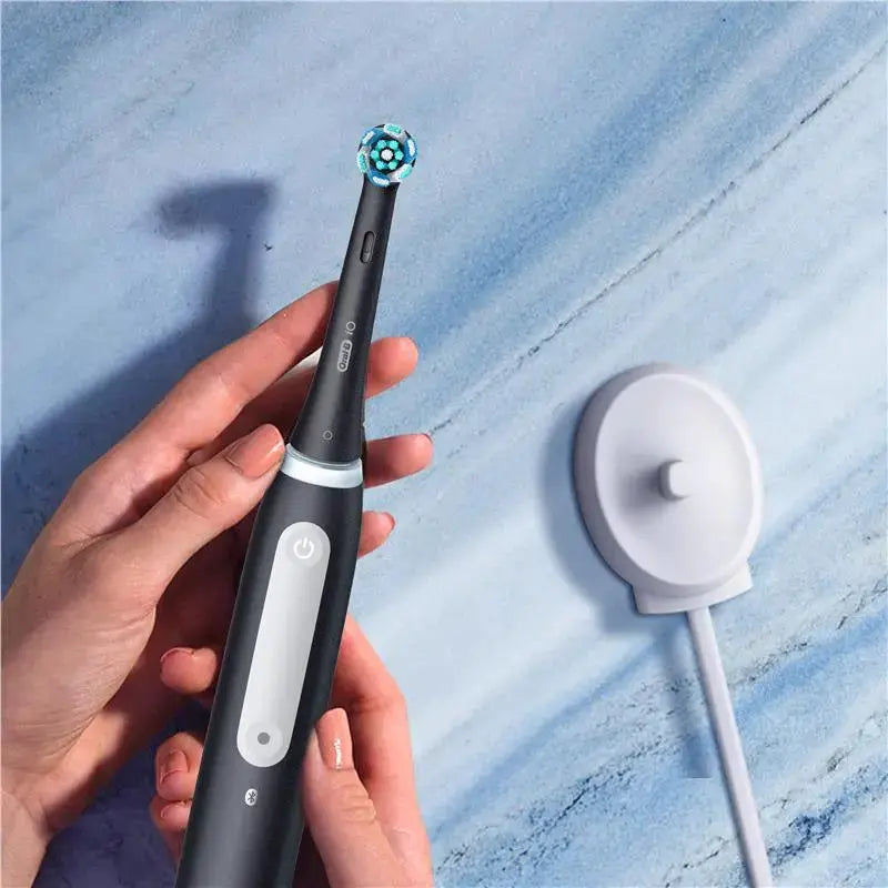 Oral‑B iO 3 Series Clean & Protect Electric Toothbrush – Matte Black CWH