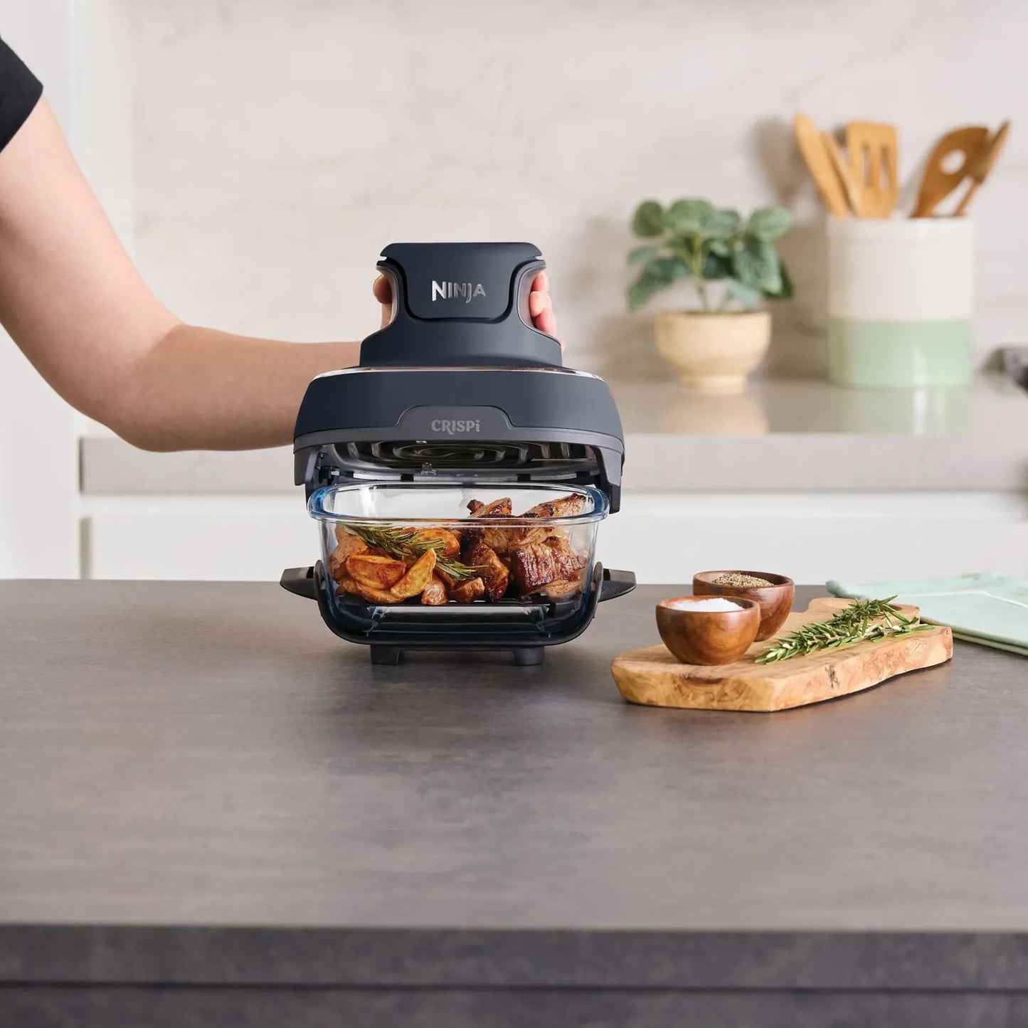 Ninja Crispi FN101GY 4-in-1 Portable Air Fryer 3.8L | Av8