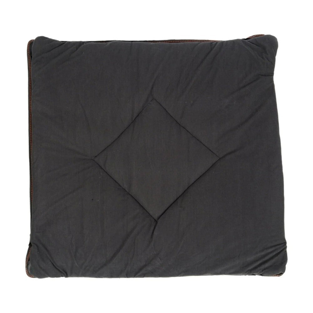 Wildtrak pet bed 60kg weight rating detail