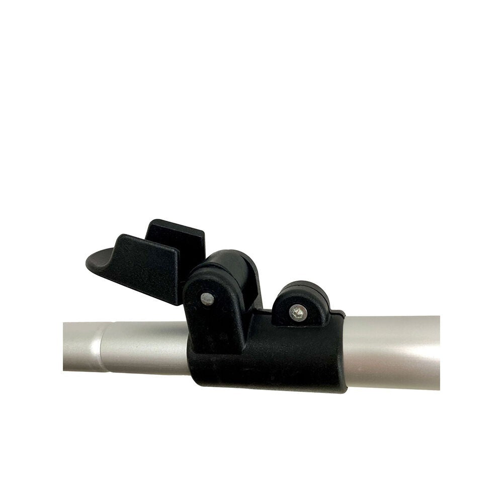 Wildtrak swag pole locking mechanism