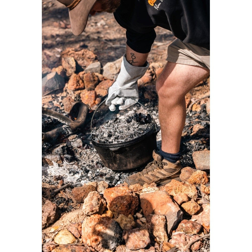 Wildtrak camp oven legs and base